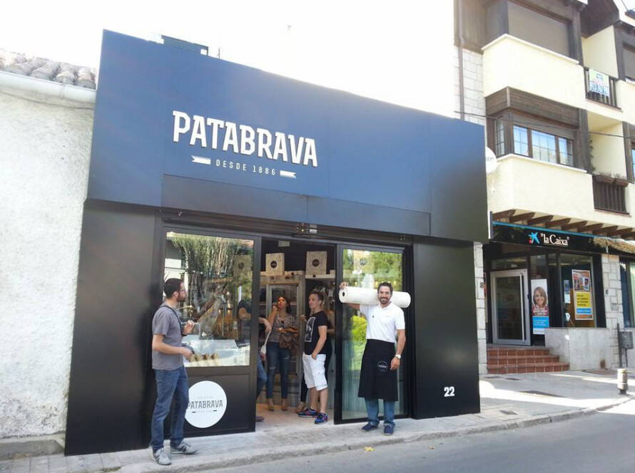 Exterior tienda Patabrava