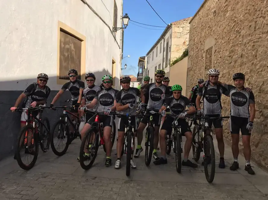Salida ciclista grupo Patabrava